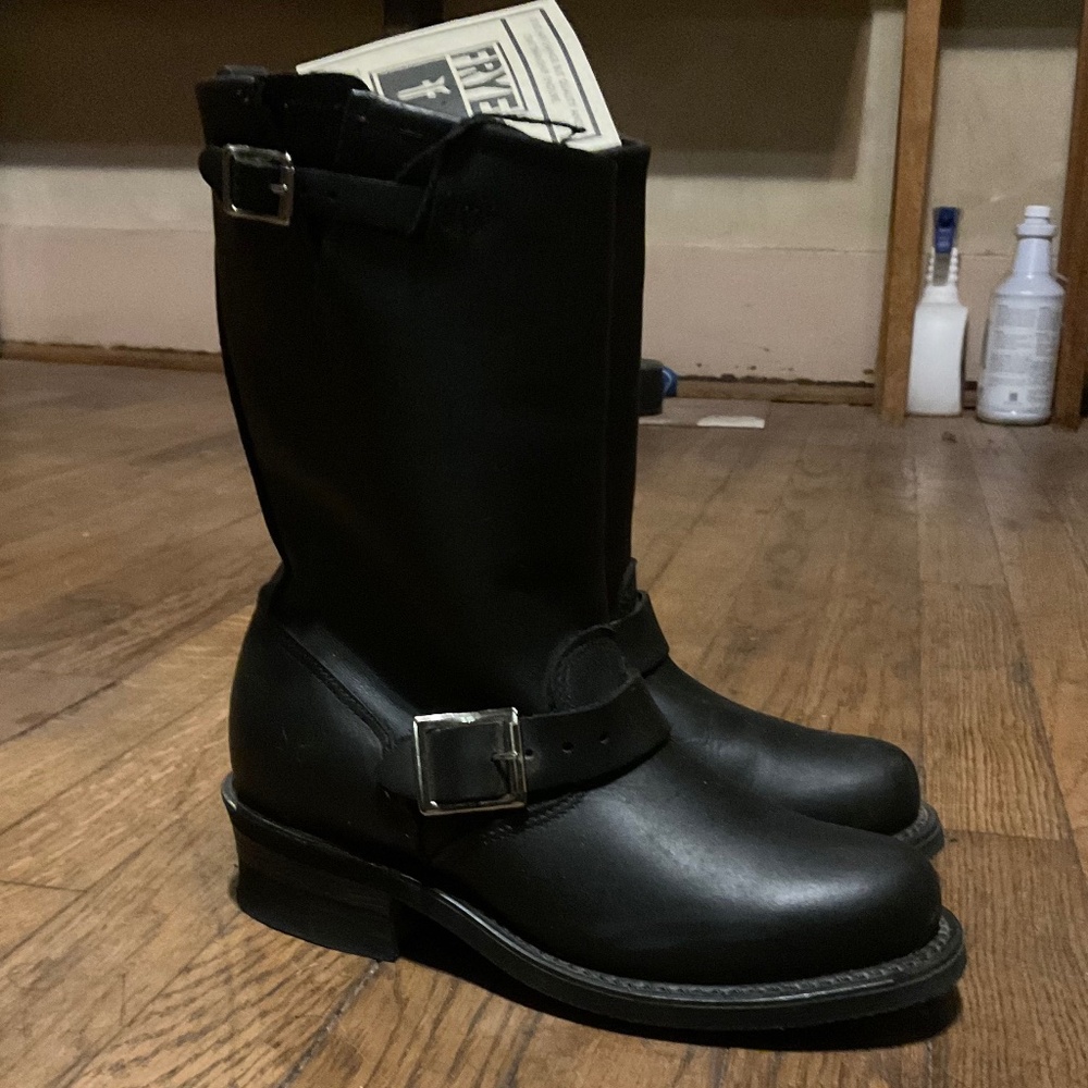 Frye Engineer 12R Boots size 6
